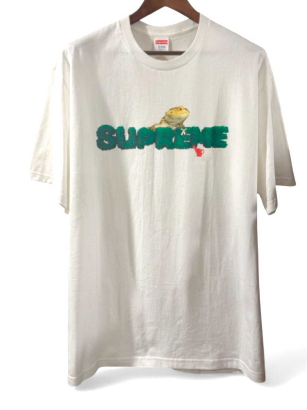 Supreme Logo Lizard T-shirt Size Men’s XL (NWT)
